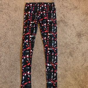 Athletic patterned leggings